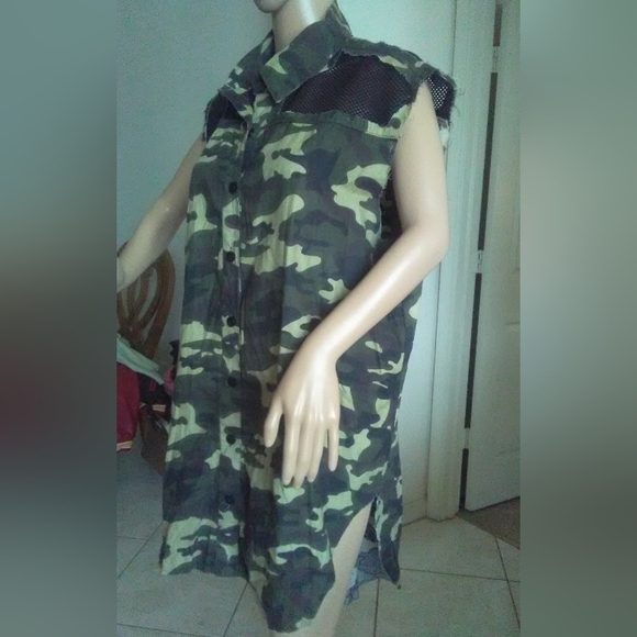 BNWOT CAMO DRESS BY KROIX SZ. 2X ROUNDED HEM MESH BUTTON DWN UNFIN. SLEEVES HI/L - Picture 4 of 9